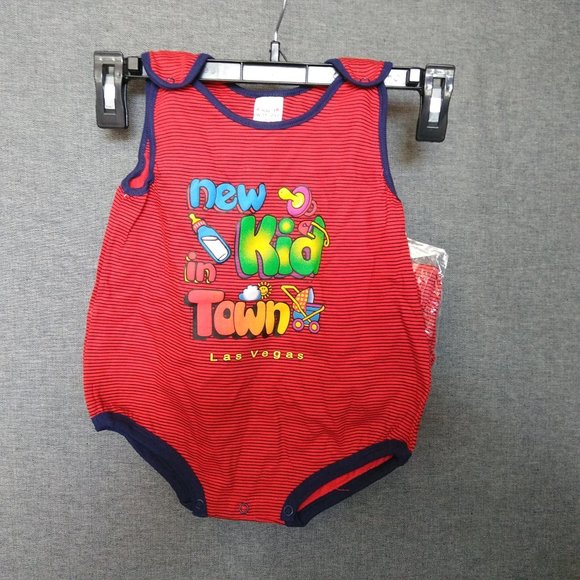 Baby Bodysuit New Kid in Town - Picture 1 of 5